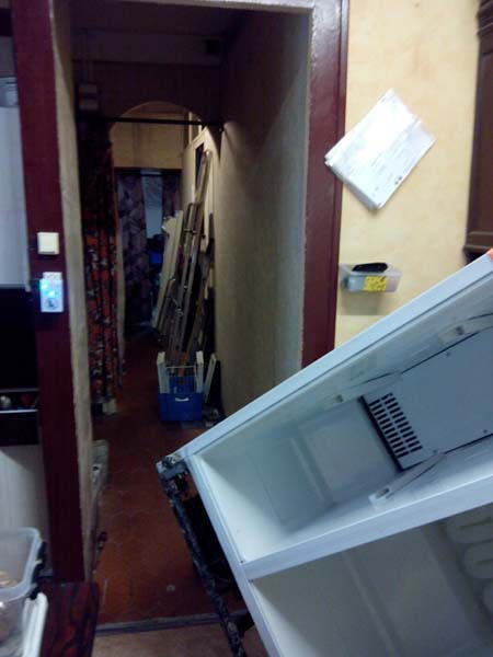 le frigo sort de la cuisine